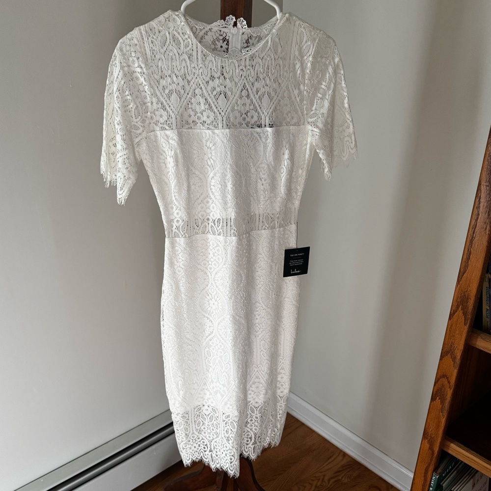 NEW WITH TAGS - Lulu's White Lace Dress - Size S🤍